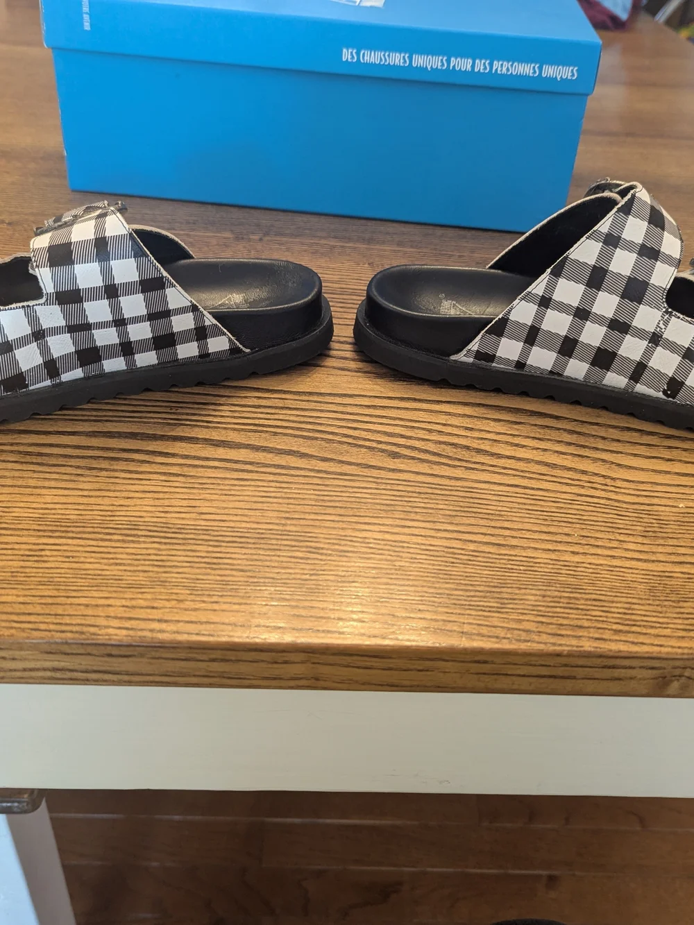 GUC John Fluevog Womens 8 Chillville Double Buckle Sandal Bunk Bed Plaid Heart